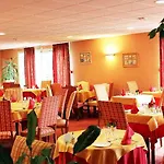 Sure By Western Memorial Hotell 3*