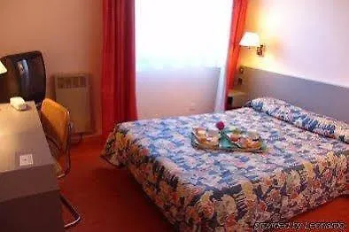 Отель Sure By Western Memorial