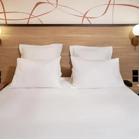 Sure By Western Memorial Отель Кан