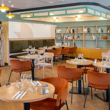 Sure By Western Memorial Отель 3*