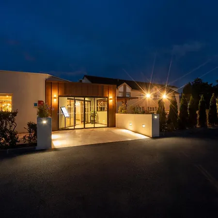 Szálloda Sure By Western Memorial 3*