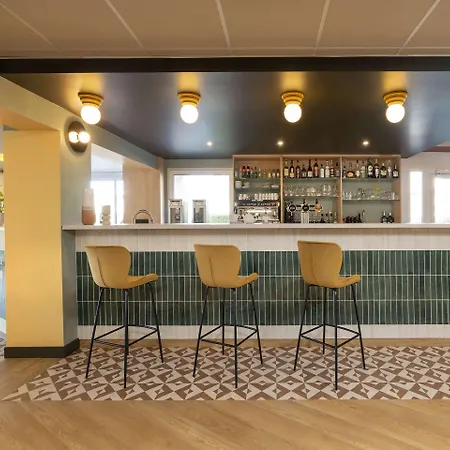 Sure By Western Memorial Отель