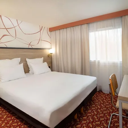 Hotel Sure By Western Memorial Caen