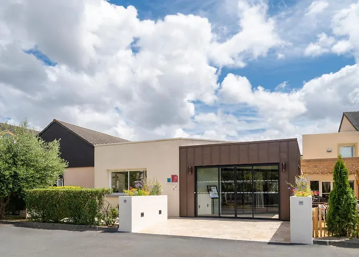 Sure By Western Memorial 3* Кан