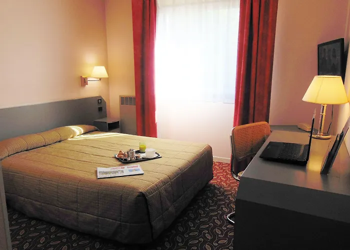 Sure By Western Memorial Отель Кан