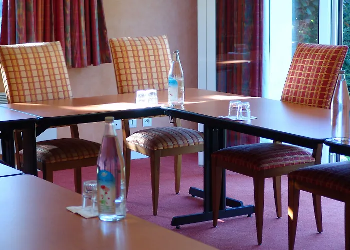 Sure By Western Memorial Кан