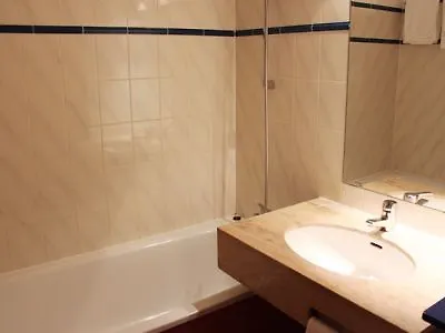 Szálloda Sure By Western Memorial